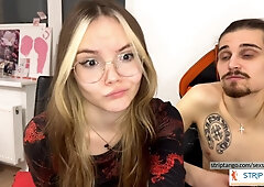 sexstar_lif3style Lusty demonstration at stripTango