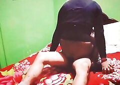 I make this femboy come and show her who's boss.