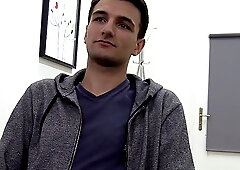 Giggling hottie winds up deepthroating that delicious D