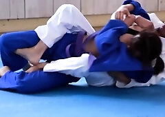 ~The Tragedy Of A Fighter Wife Who Lose~ Yuna Mitake