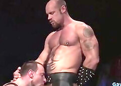 Muscle gay flip flop and anal cumshot