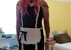 The Tiny Sissy Maid Dienstmadchen for The Chief