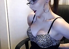 Busty shemale with long nails jacks off her thick shaft