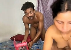 Blubbery Nailing Maja Aa Gaya - Dark haired lady