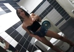 Ladyboy Beauty Smoking and Pissing