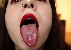 Brunette Solo Webcam Masturbation