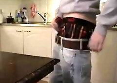 sagger boy cumming in the table 6