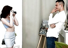 In the park, slim beauty keeps taking fotos of nature when this babe spots impressive stranger. Stud happily takes part in spontaneous outdoor photosh
