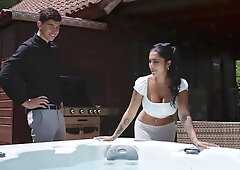 Brady Bud, Real Estate Agent And Yasmina Khan - Influencer Fucks And Let Him Cum In Her Ass