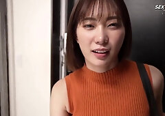 Akari Mitani The Female Boss Who Uses Her Sexy Figure And Nice Help Her Coworkers