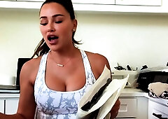 Hot Busty Webcam Babe Masturbate Solo
