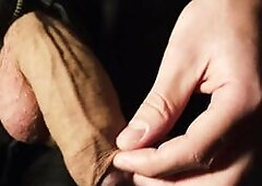 Leker lite med kuken