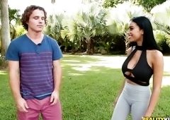 Free Yoga In Exchange For A Free Sex