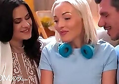 Momxxx Big Boobs cougar Billie Star shares hard pecker with small blonde Lovita Fate ffm threesome