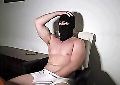 Dominant master shows off his hot feet and jerks off his fat cock live.