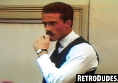 RetroDudes.com - Retro hotty Steve Collins unclothes and inhales Kayes dinky entire with thirst