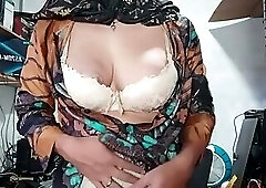 Big Boobs Hijab TS Masturbates Till She Cums