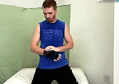 Athletic gym amateur wanks dick in solo action until jizz