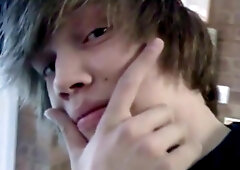 Hot Emo Boy Cums On Cam