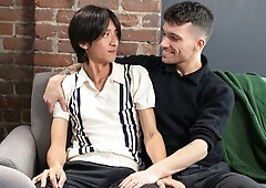 Jack Des Feux and Kazu fuck and scream on the couch