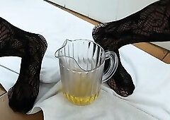 I pee a yellow urine and then place in into my booty. Would u imagen how feels on my face? Hawt self pissing, CD, golden-haired crossdresser, underwar