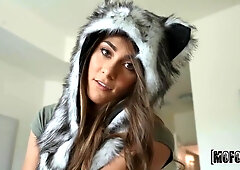 Pov Shagging With Frisky Coed Mackenzie Mace