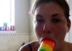 Amateur brunette ariana marie solo toying