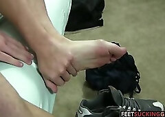 Travis massaging his feet and toes and cums on his sneakers