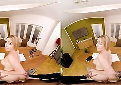 Taking a Break From Work to Screw - Virtual Real Porn