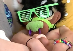 Giggles Shep Smashes himself while porking a plaything.