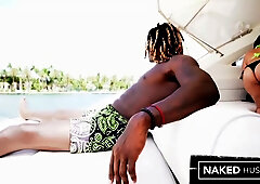 Louie Smalls In Easy-on-the-eyes Louies Sex On A Boat Dirt