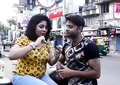 Blackmail Hindi Indian Reality porn - cheating big ass Indian desi wife in hardcore scene