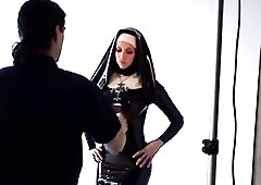 Fake Agent UK Amateur MILF casting deep throat