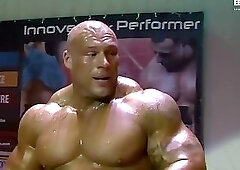 Morgan Aste-Sexy Guest Posing