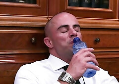 Raw suit sex for anxious bodyguard