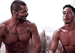 drae axtell rides lucas fox s raw cock