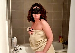 Stepmom Xkitykatyx gets playful when dad's away