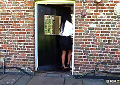 Glamour MILF temptress Susy Gala breathtaking Brazzers clip