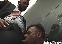 Sergyo Caruso and Xavi Duran hot encounter at the gents bathroom