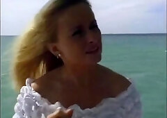 Hot Babe Silvia Saint in Emmerdeuse (1999)