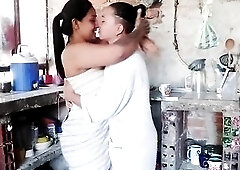 My Paula and I begin the day very affectionately, I go to the kitchen to prepare coffee on a towel, Paula surprises me and starts to kiss and fondle m