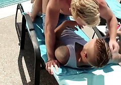 Muscly hunk gets screwed by the pool
