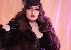ASMR Mistresse: furry coat fetish, clowly erotic movements and leather gloves close ups