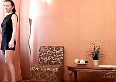 If u like 'em slender with a full bush, Anya is the hotty for u. See her pose for u as that babe not fast takes off her suit and shows her bushy 