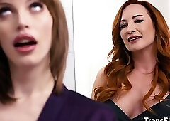 Girlfriends Izzy Wilde and Sophia Locke intimate fuck session