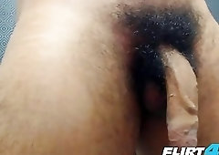 Husky jerker with a mound of dark hair