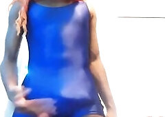 Ever wonder why I like wearing spandex? Listen to me share with u some of my messy dreams and feelings, whilst I try to push my fat ass and roc-hard w