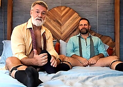 SeattleDad and BearfootHunter in Sofa and one of us gets bred!