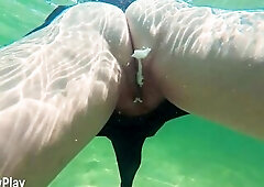 Creampie underwater - Stranger cum inside my twat on the beach