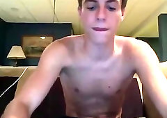 Adorable Young Twink Cums